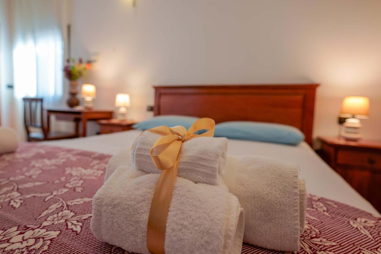Bed And Breakfast Cairoli Exclusive Room San Pietro Vernotico Bagian luar foto