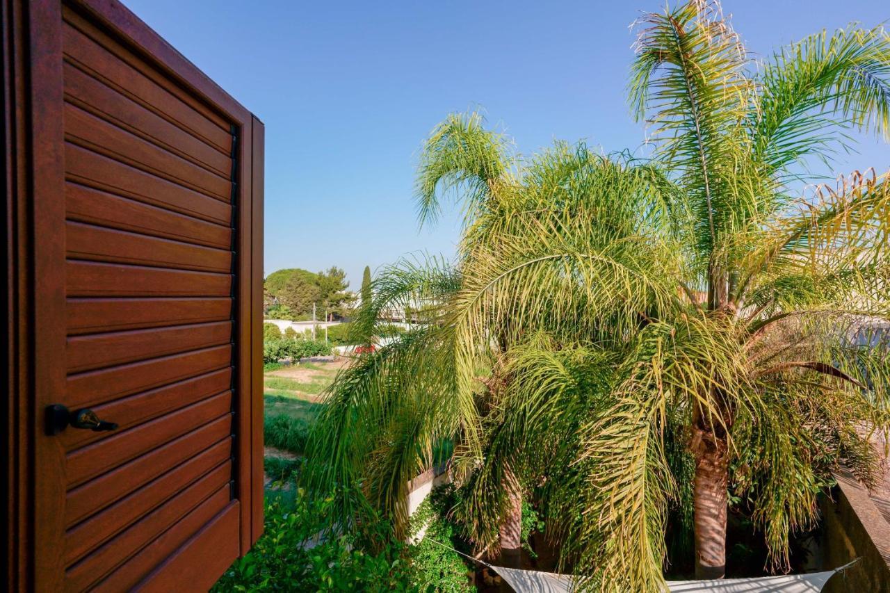 Bed And Breakfast Cairoli Exclusive Room San Pietro Vernotico Bagian luar foto