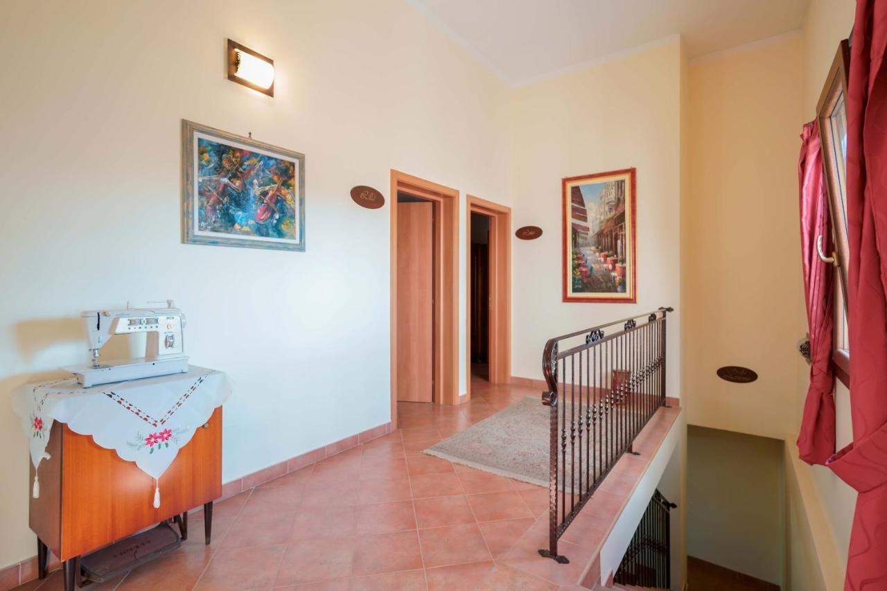 Bed And Breakfast Cairoli Exclusive Room San Pietro Vernotico Bagian luar foto